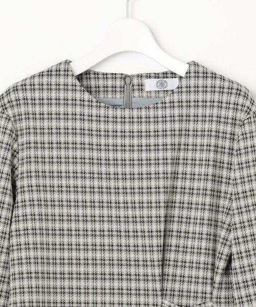 J.PRESS(ジェイプレス)の「【WEB限定・洗える】チェックジャガード ワンピース(ワンピース・レディース・ライトグレー系3・11/9)」の8枚目の写真