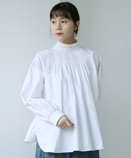 cardo fabrica(カルドファブリカ)の「ミシン飾りステッチ レース衿シャーリングブラウス(シャツ/ブラウス・レディース・ホワイト/ブラック・FREE)」の14枚目の写真