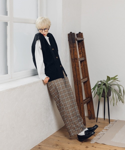 MUHET（ミュエータ）の「【セットアップ可】センタープレスパンツ（その他パンツ・レディース・ダークブラウン/ネイビー/ライトブラウン・SMALL/MEDIUM/LARGE）」の13枚目の写真