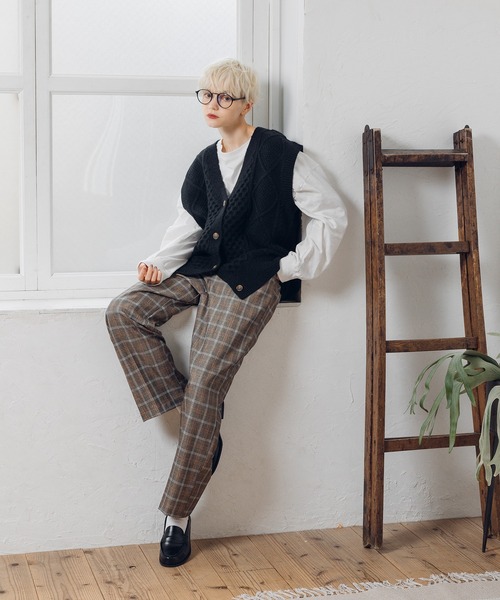 MUHET（ミュエータ）の「【セットアップ可】センタープレスパンツ（その他パンツ・レディース・ダークブラウン/ネイビー/ライトブラウン・SMALL/MEDIUM/LARGE）」の14枚目の写真