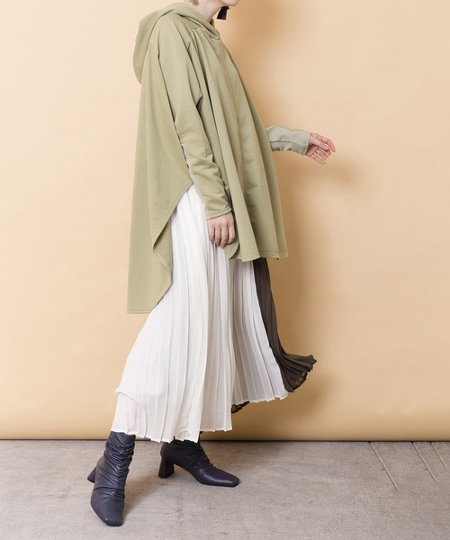 OSMOSIS（オズモーシス）の「フードポンチョプルオーバー（パーカー・レディース・ブラック/ライトカーキ/ライトベージュ・ONE SIZE）」の19枚目の写真