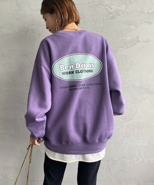 BEN DAVIS（ベンデイビス）の「[BEN DAVIS/ベンデイビス] オーバルロゴ バックプリントクルーネックスウェット（スウェット・レディース・ライトグレー/ブラック/パープル・XL/L/M）」の3枚目の写真