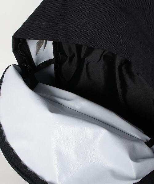 MM6 Maison Margiela（ｴﾑｴﾑｼｯｸｽ ﾒｿﾞﾝ ﾏﾙｼﾞｪﾗ）の「EASTPAK×MM6 Padded MM6（バックパック/リュック・レディース・ブラック・FREE）」の2枚目の写真