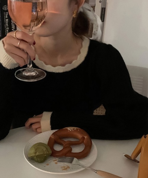 バイカラーリブニット