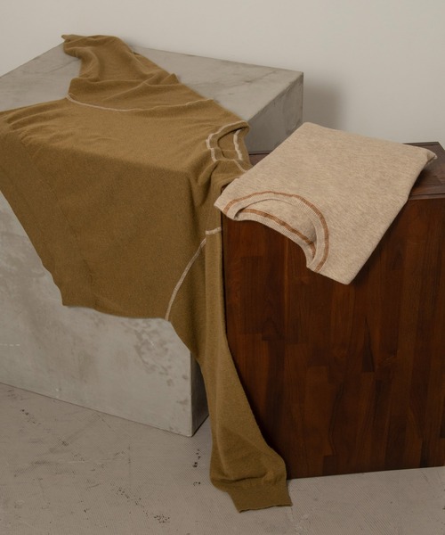 Amiur（エミレ）の「silky balloon sleeve knit（ニット/セーター・レディース・ベージュ/グリーン・FREE）」の3枚目の写真