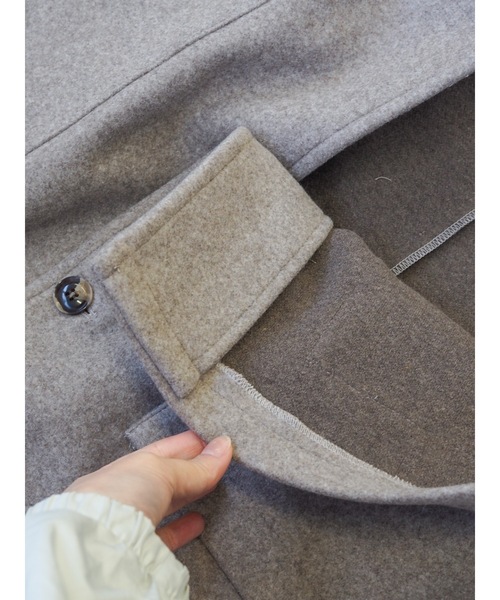 JUMELLE(ジュメロ)の「カットメルトンジャケット(ステンカラーコート・レディース・ベージュ・FREE)」の8枚目の写真