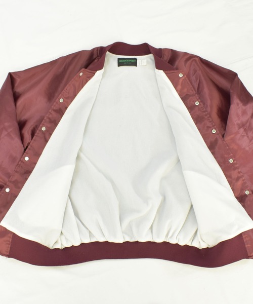 VINTAGE(ヴィンテージ)の「【ヴィンテージ古着】BRIDGEPORT ナイロンスタジャン USA製(テーラードジャケット・メンズ・バーガンディー・X-LARGE)」の4枚目の写真