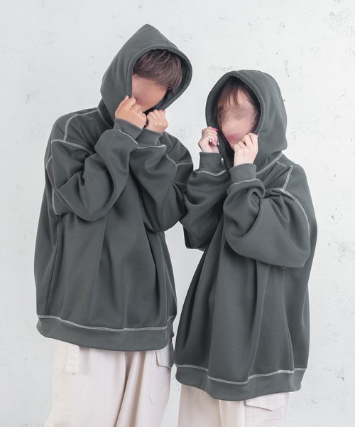 PairPair（ペアペア）の「配色ステッチフーディー(ユニセックス)（パーカー・レディース・グリーン/ダークブラック/ライトベージュ/グレイッシュブルー・FREE）」の2枚目の写真