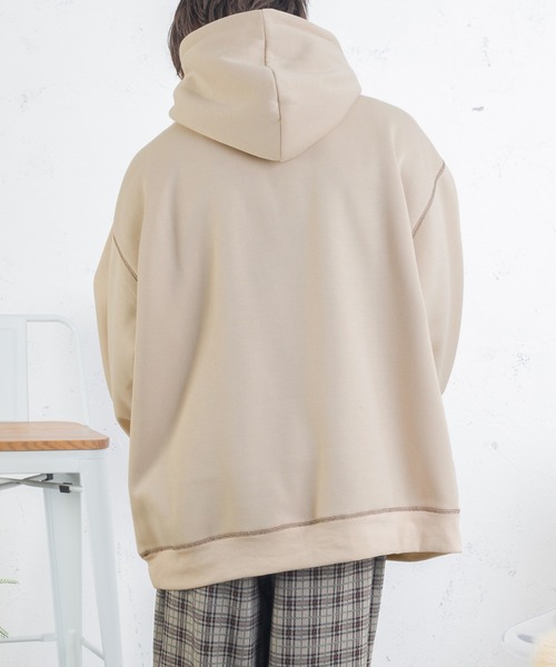 PairPair（ペアペア）の「配色ステッチフーディー(ユニセックス)（パーカー・レディース・グリーン/ダークブラック/ライトベージュ/グレイッシュブルー・FREE）」の9枚目の写真