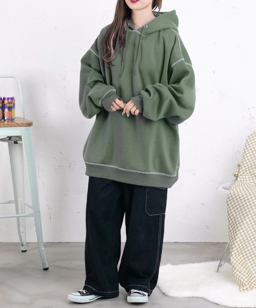 PairPair（ペアペア）の「配色ステッチフーディー(ユニセックス)（パーカー・レディース・グリーン/ダークブラック/ライトベージュ/グレイッシュブルー・FREE）」の10枚目の写真