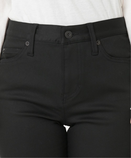 JOURNAL STANDARD（ジャーナルスタンダード）の「リラックススキニーデニム◆（デニムパンツ・レディース・ブラック・40/38/36）」の15枚目の写真