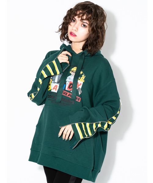 Candy Stripper（キャンディストリッパー）の「THE PRANK HOODIE（パーカー・レディース・ブラック/グリーン/パープル・2）」の3枚目の写真