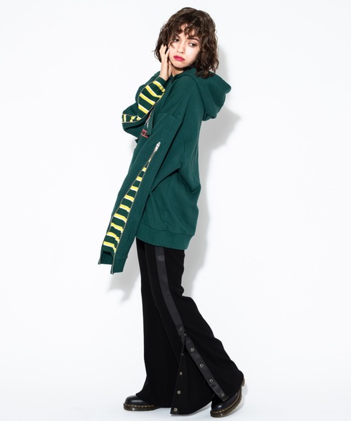 Candy Stripper（キャンディストリッパー）の「THE PRANK HOODIE（パーカー・レディース・ブラック/グリーン/パープル・2）」の6枚目の写真