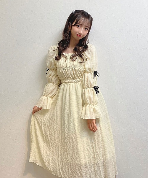 titty＆Co. PETIT（ティティアンドコープティ）の「【titty&Co.PETIT】リボンスリーブミディワンピース（ワンピース・レディース・アイボリー・FREE）」の8枚目の写真