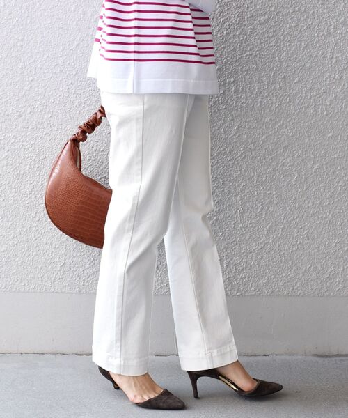 SHIPS（シップス）の「*スーパーストレッチセンターステッチデニム◇（デニムパンツ・レディース・ライトブルー/オフホワイト/ダークブルー・SMALL/MEDIUM/LARGE）」の20枚目の写真