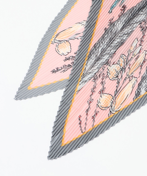 LBC(エルビーシー)の「シュシュ付き3WAYスカーフ ボタニカル柄(バンダナ/スカーフ・レディース・グレー・FREE)」の6枚目の写真