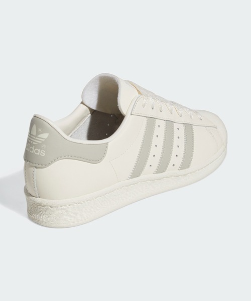 adidas(アディダス)の「スーパースター 82 / Superstar 82 / アディダスオリジナルス adidas Originals(スニーカー・メンズ・ホワイト×グリーン/ホワイト×ブルー/ホワイト系その他/ホワイト・22.5cm/23.5cm/24.5cm/25.5cm/26.5cm/27.5cm/28.5cm/23.0cm/24.0cm/25.0cm/26.0cm/27.0cm/28.0cm/29.0cm/22.0cm)」の19枚目の写真