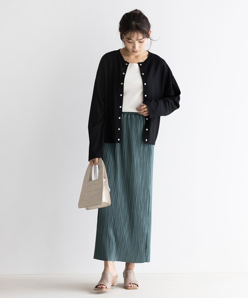 GeeRA(ジーラ)の「ショート丈カットソーリブカーディガン(カーディガン/ボレロ・レディース・ブラック/グリーン・MEDIUM/LARGE)」の8枚目の写真