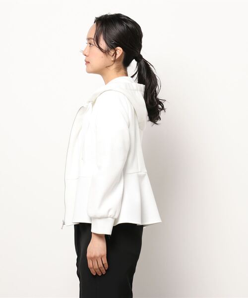 STRAWBERRY-FIELDS（ストロベリーフィールズ）の「マスターエアー　パーカー（パーカー・レディース・ホワイト/ブラック・2）」の4枚目の写真