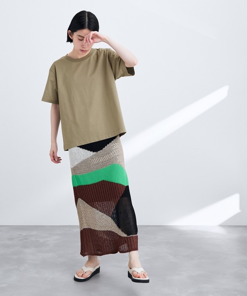 ADAM ET ROPE'(アダムエロペ)の「【選べる2サイズ】コンパクトTシャツ(Tシャツ/カットソー・レディース・ホワイト/ブラック/カーキ/サックスブルー/イエロー・S/M)」の10枚目の写真