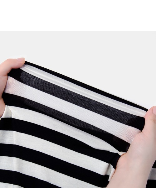 Copper Pearl(コッパーパール)の「Copper pearl Multi Use Cover コッパーパール マルチユースカバー 360度カバー ポンチョ型 ボーダー 授乳ケープ(授乳ケープ/授乳クッション・レディース・ホワイト×グリーン/ホワイト×グレー/ブラック×ホワイト/ホワイト×ネイビー/グレー×ホワイト/ホワイト×ライトピンク/ホワイト×ブラック・FREE)」の15枚目の写真