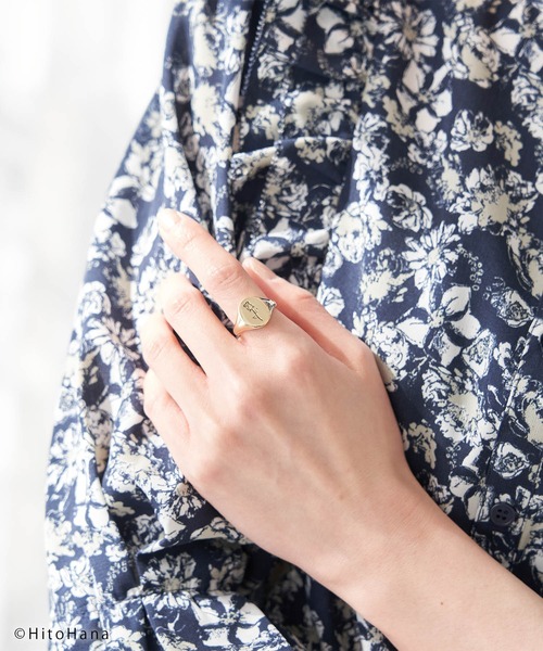 ROPE' PICNIC（ロペピクニック）の「【HitoHana×ROPE' PICNIC】フラワープレートリング（リング・レディース・ゴールド/ゴールド系その他・FREE）」の5枚目の写真