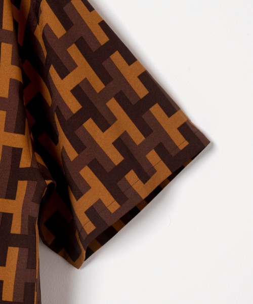 WEGO（ウィゴー）の「WEGO/総柄BIGシャツ（シャツ/ブラウス・メンズ・その他6/その他2/その他5/その他9/その他10/その他1/その他8/その他7/その他3/その他4/その他16/その他17/その他18/その他11/その他12/その他13/その他14/その他15・MEDIUM/LARGE）」の22枚目の写真