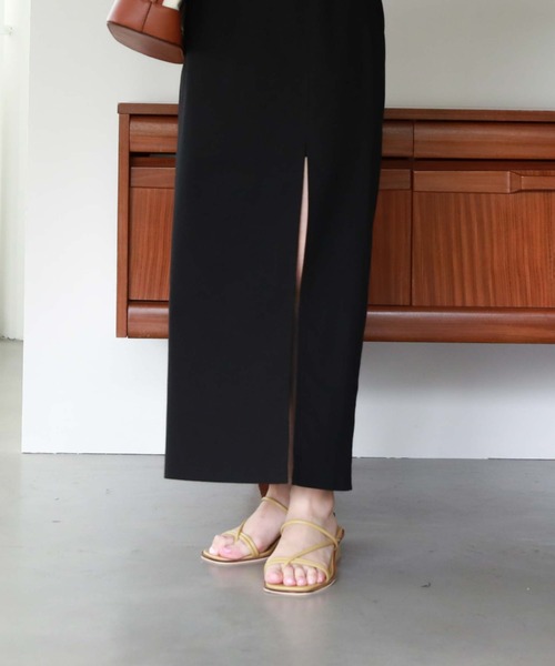 archives(アルシーヴ)の「ラインサンダル(サンダル・レディース・ブラック/イエロー/アイボリー・MEDIUM/LARGE)」の4枚目の写真