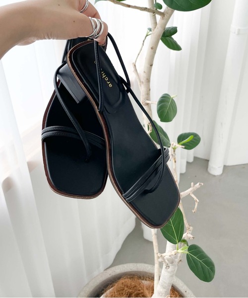 archives(アルシーヴ)の「ラインサンダル(サンダル・レディース・ブラック/イエロー/アイボリー・MEDIUM/LARGE)」の6枚目の写真