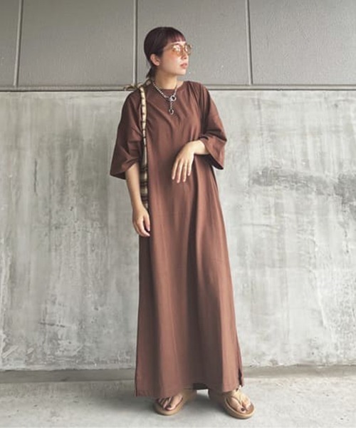 RODEO CROWNS WIDE BOWL（ロデオクラウンズワイドボウル）の「バックツイストワンピース（ワンピース・レディース・ホワイト/ブラウン/ブラック・FREE）」の14枚目の写真