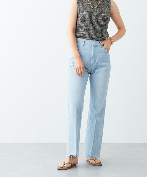 natural couture（ナチュラルクチュール）の「セルフカットフレアデニムパンツ（デニムパンツ・レディース・ブラック/サックスブルー/ブルー・SMALL/MEDIUM）」の5枚目の写真