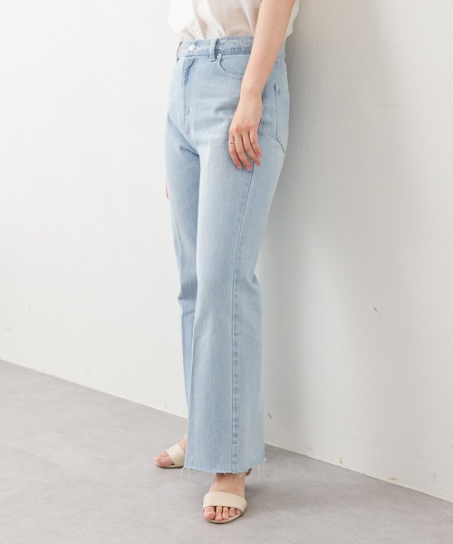 natural couture（ナチュラルクチュール）の「セルフカットフレアデニムパンツ（デニムパンツ・レディース・ブラック/サックスブルー/ブルー・SMALL/MEDIUM）」の18枚目の写真