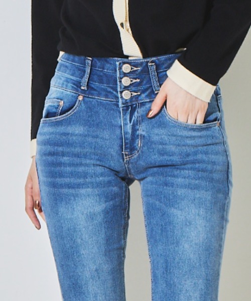 solleim(ソルレム)の「フロントボタンハイウエストスキニーデニム(デニムパンツ・レディース・ブラック/ブルー・58/61)」の12枚目の写真