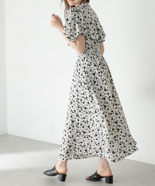 OLIVE des OLIVE(オリーブデオリーブ)の「ケープスリーブプチハイワンピース(ワンピース・レディース・アイボリー/サックスブルー/ベージュ・FREE)」の5枚目の写真