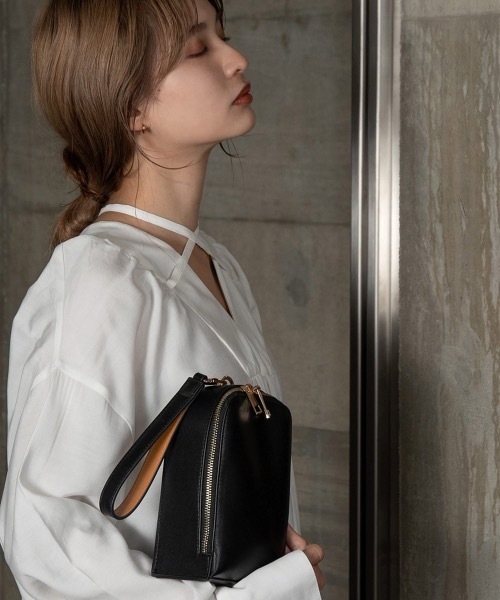 Amiur（エミレ）の「little boks bag（ハンドバッグ・レディース・ブラック/ベージュ/アイボリー・FREE）」の4枚目の写真