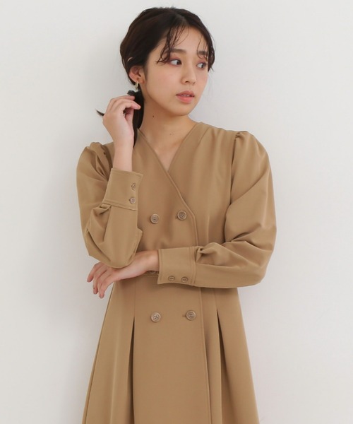 NATURAL BEAUTY BASIC(ナチュラルビューティーベーシック)の「トレンチディテールワンピース(ワンピース・レディース・ネイビー/キャメル/グレイッシュベージュ・SMALL/MEDIUM)」の13枚目の写真