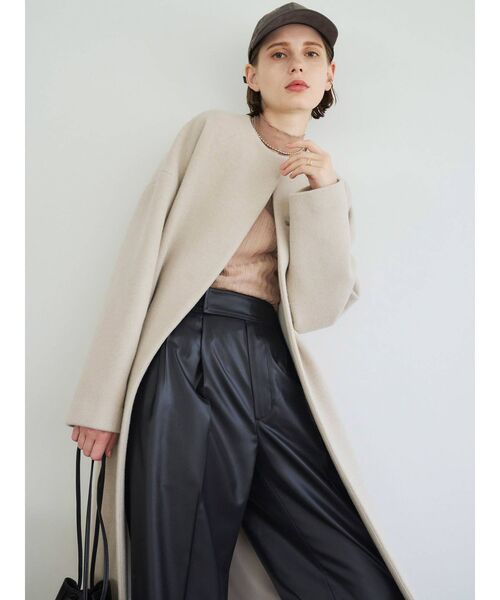 ELENDEEK（エレンディーク）の「クルーネックコクーンコート（ノーカラーコート・レディース・ブラック/キャメル/イエロー/ベージュ/カーキ・01/02）」の15枚目の写真