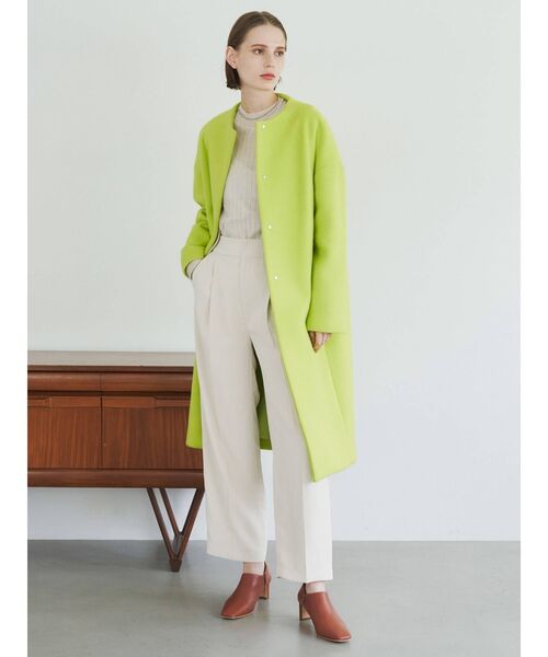 ELENDEEK（エレンディーク）の「クルーネックコクーンコート（ノーカラーコート・レディース・ブラック/キャメル/イエロー/ベージュ/カーキ・01/02）」の16枚目の写真