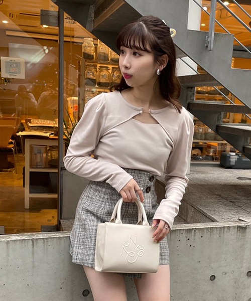 one after another NICE CLAUP（ワンアフターアナザーナイスクラップ）の「パールのワンポイントが華やか。デザインテレコトップス（Tシャツ/カットソー・レディース・ブラック/ベージュ/オフホワイト/ピンク・FREE）」の19枚目の写真