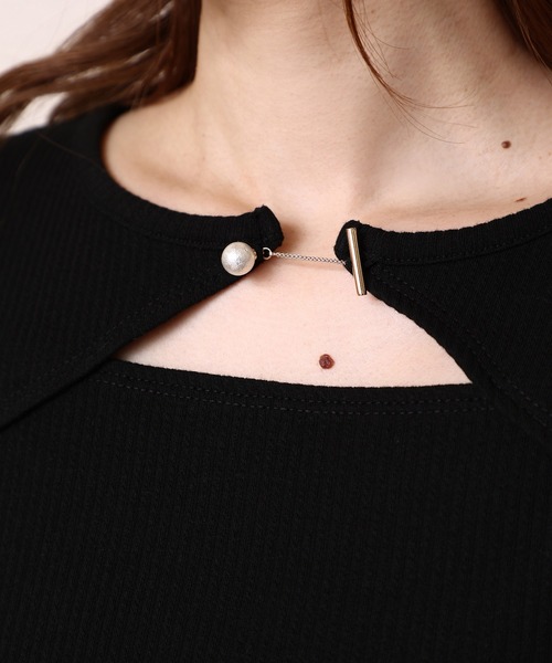 one after another NICE CLAUP（ワンアフターアナザーナイスクラップ）の「パールのワンポイントが華やか。デザインテレコトップス（Tシャツ/カットソー・レディース・ブラック/ベージュ/オフホワイト/ピンク・FREE）」の22枚目の写真