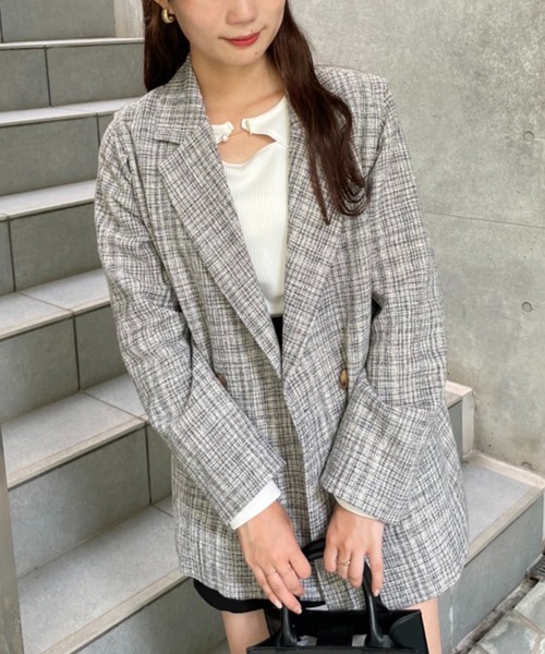 one after another NICE CLAUP（ワンアフターアナザーナイスクラップ）の「パールのワンポイントが華やか。デザインテレコトップス（Tシャツ/カットソー・レディース・ブラック/ベージュ/オフホワイト/ピンク・FREE）」の7枚目の写真