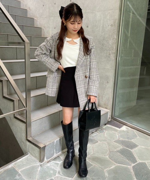 one after another NICE CLAUP（ワンアフターアナザーナイスクラップ）の「パールのワンポイントが華やか。デザインテレコトップス（Tシャツ/カットソー・レディース・ブラック/ベージュ/オフホワイト/ピンク・FREE）」の17枚目の写真