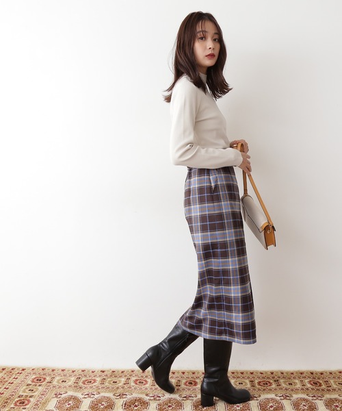 N.（N. Natural Beauty Basic）（エヌエヌナチュラルビューティーベーシック）の「◆総針ボトルネック長袖ニット（ニット/セーター・レディース・ブラック/オレンジ/グリーン/クリーム/ブラウン・MEDIUM）」の8枚目の写真