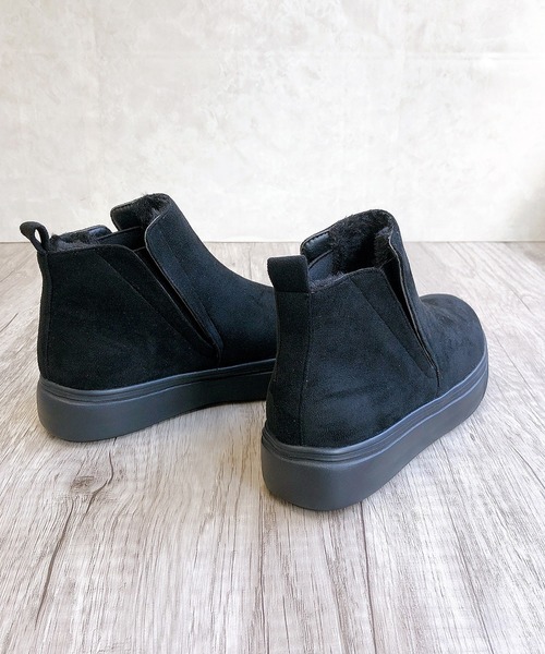 Noubel Voug Relax(ヌーベルヴォーグリラックス)の「フェイクムートンハイカットスニーカー(スニーカー・レディース・ブラック/ベージュ・S/M/L/LL)」の8枚目の写真