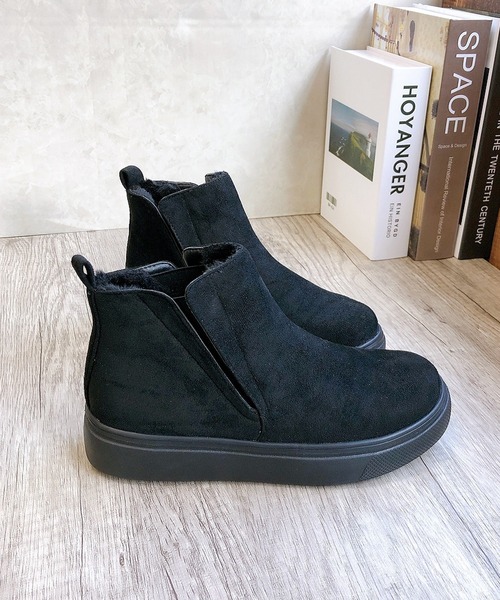 Noubel Voug Relax(ヌーベルヴォーグリラックス)の「フェイクムートンハイカットスニーカー(スニーカー・レディース・ブラック/ベージュ・S/M/L/LL)」の9枚目の写真