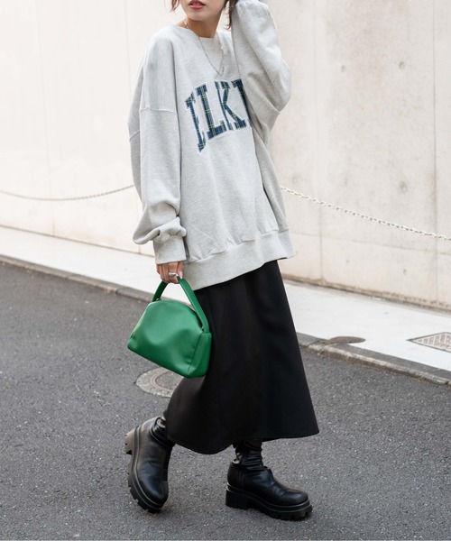 WEGO（ウィゴー）の「WEGO/刺繍ワッペンプルオーバー（スウェット・レディース・オートミール/ネイビー・FREE）」の6枚目の写真