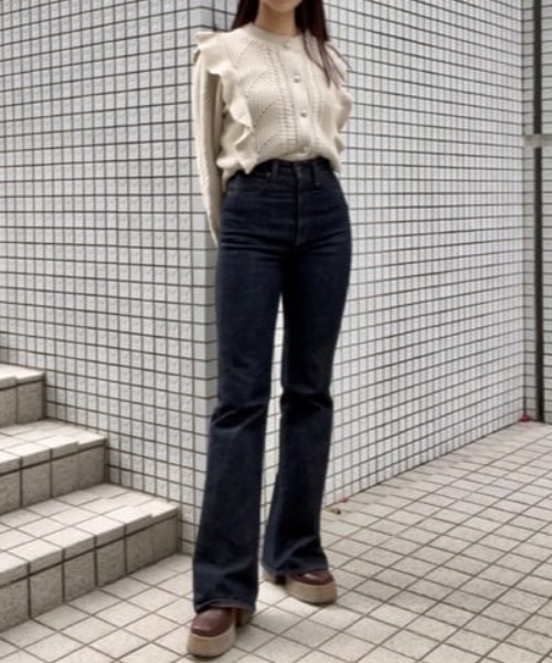 MOUSSY（マウジー）の「FRILL CABLE カーディガン（カーディガン/ボレロ・レディース・ライム/ライトベージュ/ライトピンク/ネイビー・FREE）」の10枚目の写真