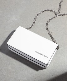 Calvin Klein（カルバン・クライン）の「チェーン ミディアム