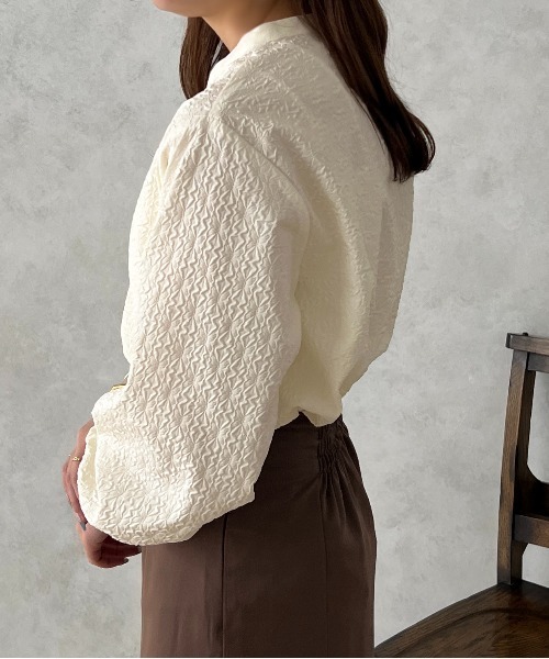 apres jour clair（アプレジュールクレア）の「【apres jour clair】フクレジャガードバンドカラーシャツ【ZOZOTOWN限定アイテム】（シャツ/ブラウス・レディース・ライトベージュ/ベージュ/アイボリー・フリー/X-LARGE）」の11枚目の写真
