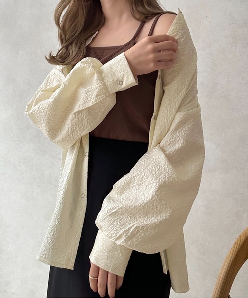apres jour clair（アプレジュールクレア）の「【apres jour clair】フクレジャガードバンドカラーシャツ【ZOZOTOWN限定アイテム】（シャツ/ブラウス・レディース・ライトベージュ/ベージュ/アイボリー・フリー/X-LARGE）」の4枚目の写真